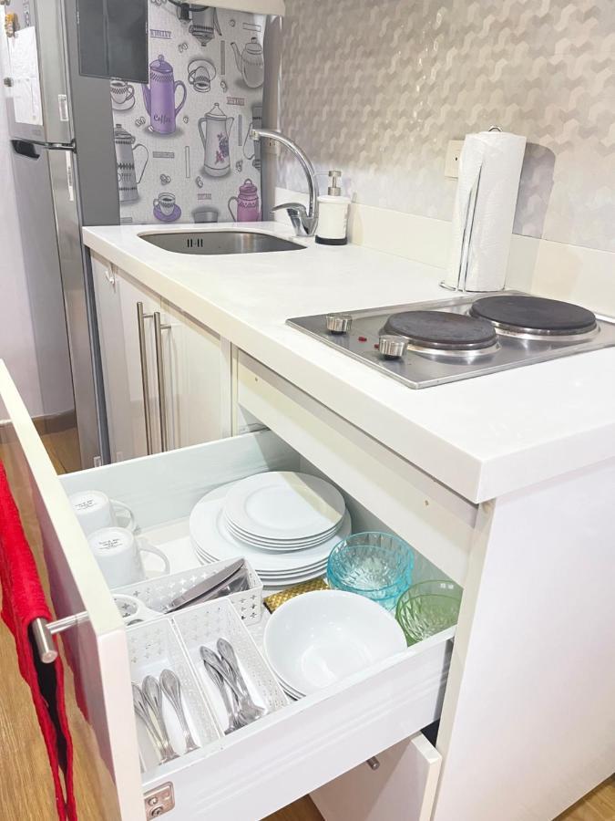 Sakura Apartment Манила Экстерьер фото