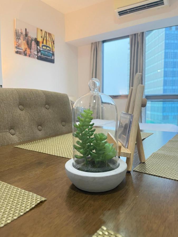 Sakura Apartment Манила Экстерьер фото