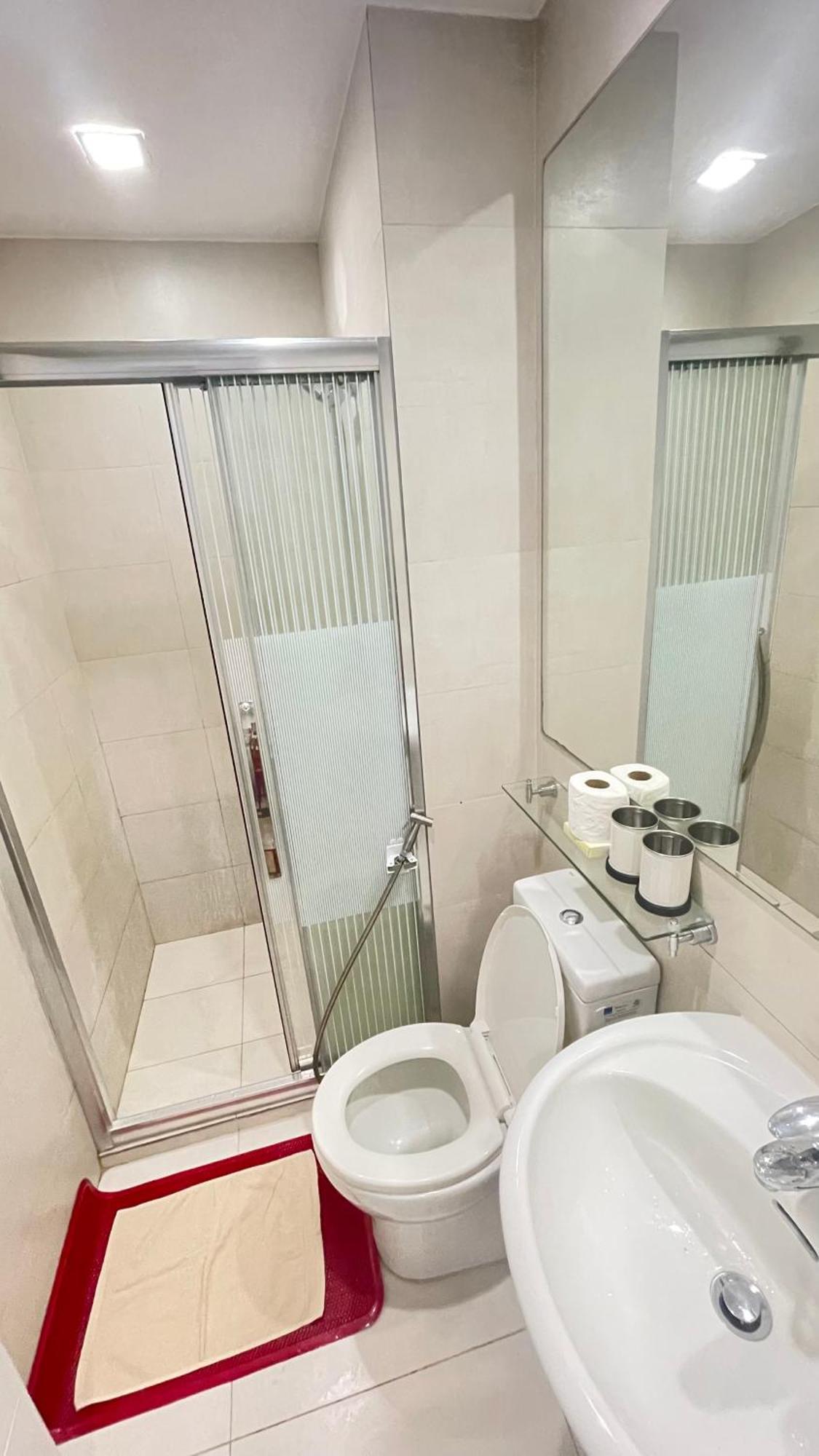 Sakura Apartment Манила Экстерьер фото